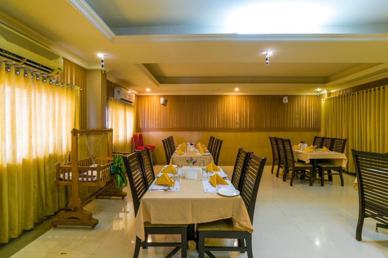 Sree Gokulam Residency Hotell Thrissur Eksteriør bilde