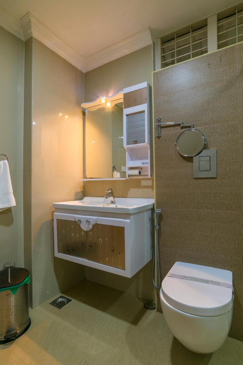 Sree Gokulam Residency Hotell Thrissur Eksteriør bilde