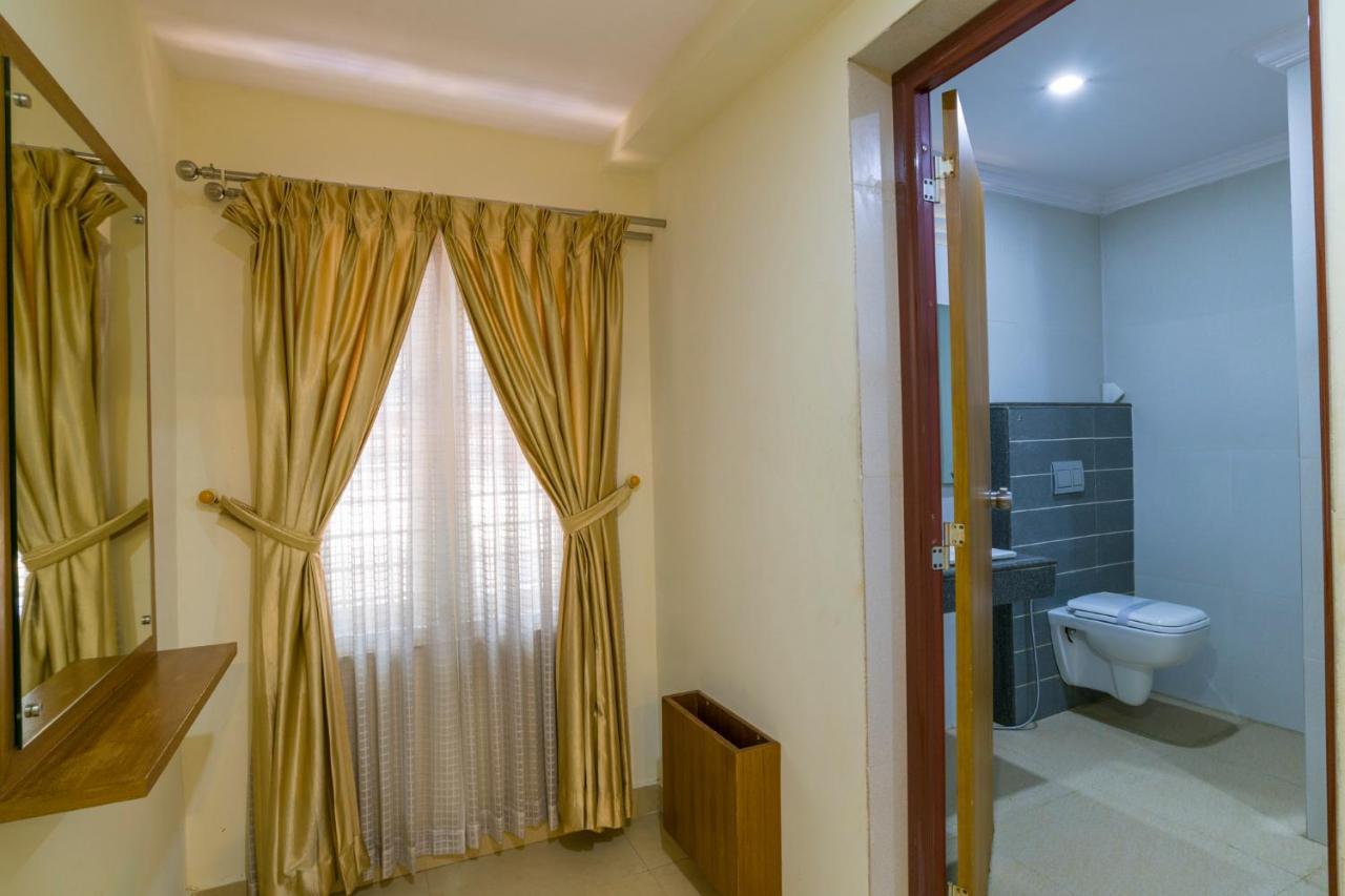 Sree Gokulam Residency Hotell Thrissur Eksteriør bilde